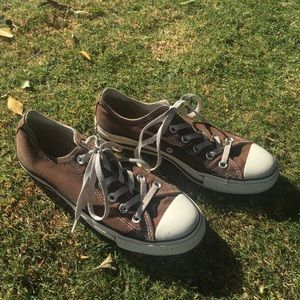 Vintage Brown Converse
